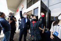 [포토] 제주합동연설회 깜짝 방문한 강금실, 이재명 지지호소