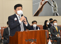 [포토] 답변하는 연주환 넷플릭스서비시스 코리아 팀장