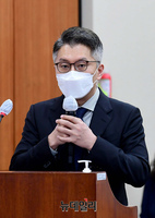 [포토] 답변하는 류긍선 카카오모빌리티 대표