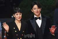 [포토] 류현경-김신비 "여러분 'BIFF'서 만나요"