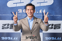 [포토] 유오성" 영화 '강릉' 누아르 느껴보시죠"