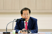 [포토] 부산시당 찾은 홍준표 국민의힘 대선 예비후보