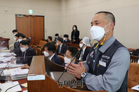 [포토] 국회 출석한 신상기 금속노조 대우조선지회 위원장