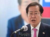 [포토] 홍준표 "文-이재명 청와대 상춘재 회동 적절치 않다"