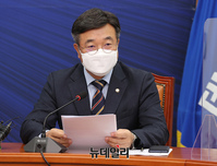 [포토] 최고위 참석한 윤호중 더불어민주당 원내대표