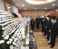 [포토] 노태우 대통령 빈소 조문하는 이준석 대표