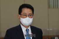 [포토] 입장하는 박지원 국정원장