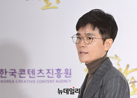 [포토] 대중문화예술상 입장하는 노희경 작가