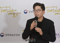 [포토] 대중문화예술상 대통령 표창 수상한 가수 이적