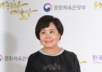 [포토] 성우 안경진, 대중문화예술상 국무총리 표창 수상