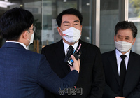 [포토] 노태우 전 대통령 빈소 조문하는 안상수