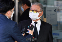 [포토] 빈소 조문하는 서경석 전 대사