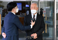 [포토] 빈소 조문 마친 김철수 전 상공부 장관