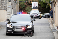 [포토] 연희동 들어선 노태우 전 대통령 운구차량
