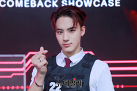 [포토] 더보이즈 에릭 "여러분 사랑해요"