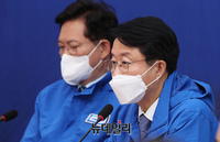 [포토] 발언하는 조정식 민주당 상임총괄선거대책본부장