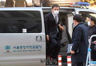 [포토] 영장심사 출석한 권오수 도이치모터스 회장