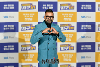 [포토] 인도 럭키 "세상의 모든 사건 지구in 사랑해요" 