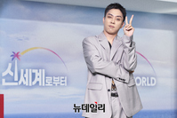 [포토] 은지원 '신세계로부터에서 만나요'