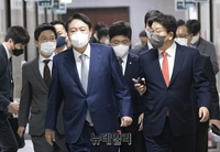 [포토] 입장하는 윤석열·김기현