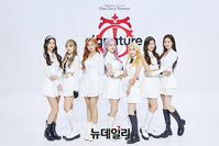 [포토] 걸그룹 시그니처 '디어 다이어리 모먼트' 발매