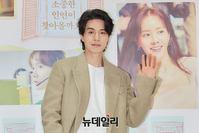 [포토] '해피 뉴 이어' 이동욱 "꼭 참여하고 싶었어요"