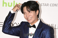 [포토] 이승기 "누가 아티스트상 수상할까요"