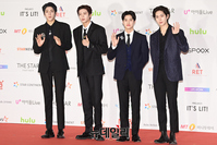 [포토] 펜타곤, AAA시상식 즐거워요