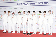 [포토] 골든차일드 "2021 AAA 시상식 왔어요"