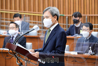 [포토] 인사말 하는 문상부 중앙선거관리위원회 위원 후보자