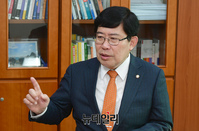 [포토] 윤창현 "이재명 변호사비 대납 의혹 사실면 고약 범죄"