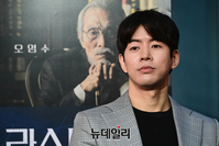 [포토] 라스트세션 이상윤 "다시 연극해 기뻐요"