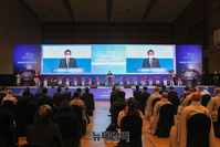 [포토] 사회복지비전선포대회 참석한 윤석열 대선후보