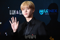 [포토] 아시아모델어워즈 김우석 '빛 나는 사나이'