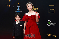 [포토] 아시아모델어워즈, 서우진·오아린 '멋지게 등장'