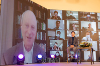 [포토] 마이클 샌델 교수와 화상대담 갖는 이재명 후보