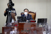 [포토] 발언하는 김태년 국회 정치개혁 특별위원장