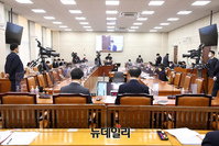 [포토] 국회 정치개혁 특별위원회 전체회의