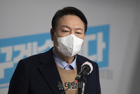 [포토] 박근혜 전 대통령 사면 관련 입장 밝히는 윤석열 후보