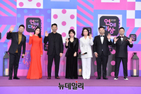 [포토] KBS연예대상 전현무·솔라·김병현·김문정·김숙·정호영·양치승, 레드카펫 기념촬영