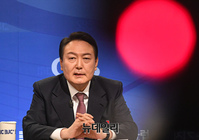 [포토] 한국방송기자클럽 초청 토론회 참석한 윤석열 후보