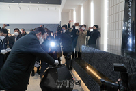 [포토] 대구 신암선열공원 찾은 윤석열 후보