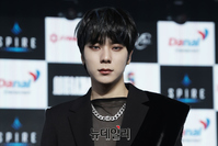 [포토] 오메가엑스 제현, 그윽한 눈빛