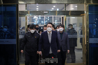 [포토] 극적화해 직후 평택 소방관 빈소 찾은 윤석열-이준석 