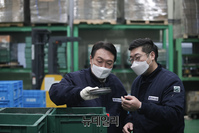 [포토] 중소기업 찾은 윤석열 국민의힘 대선 후보