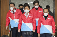 [포토] 입장하는 김기현 국민의힘 원내대표