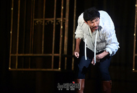 [포토] 연극 '리차드3세'로 무대 오른 황정민 