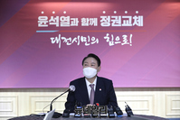 [포토] 대전지역 기자단 만난 윤석열