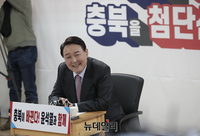 [포토] 충북지역 기자단 만난 윤석열