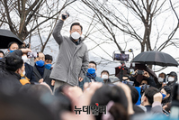 [포토] 가평 철길공원서 발언하는 이재명 후보